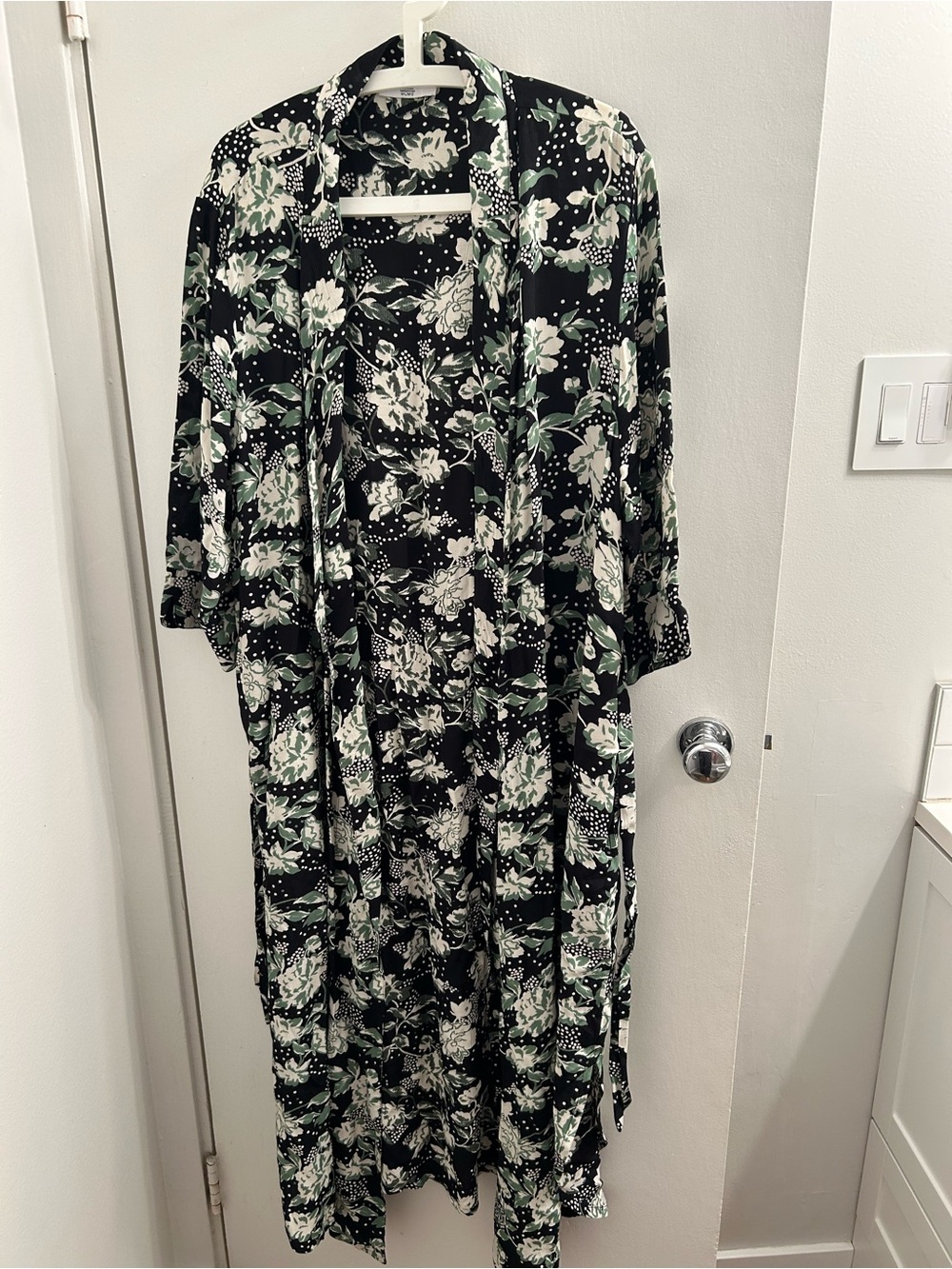 Smash and Tess Violet Duster